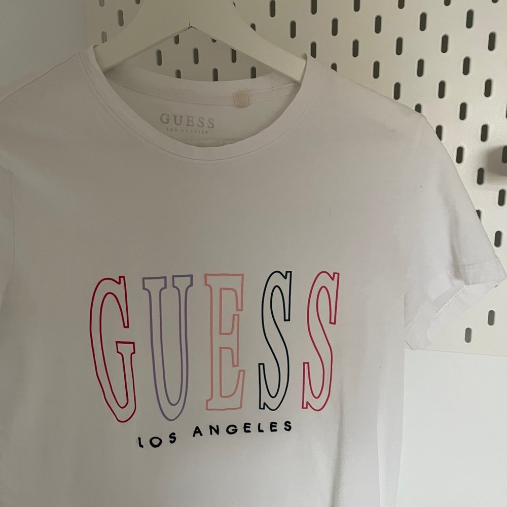 Guess Tshirt